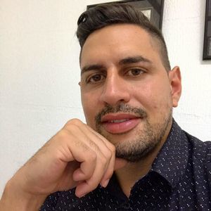 Meet your Posher, Stuart